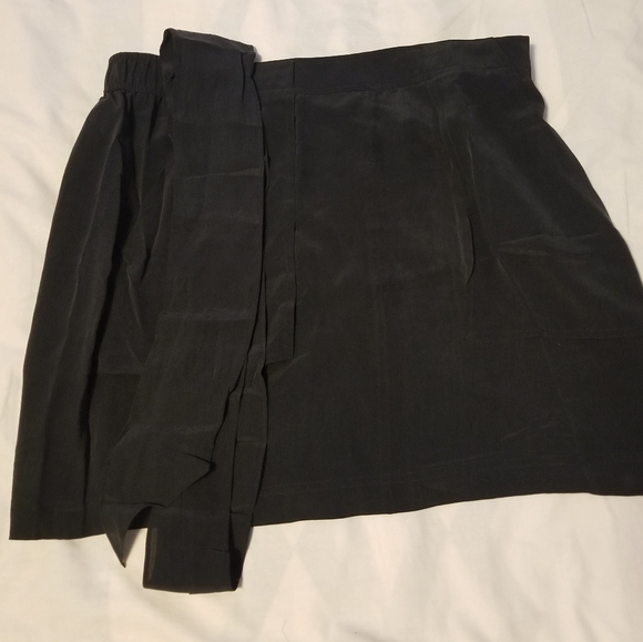 NWT Madewell Women's Dark Gray Silk Lookout Mini Skrit Size L - Picture 2 of 10